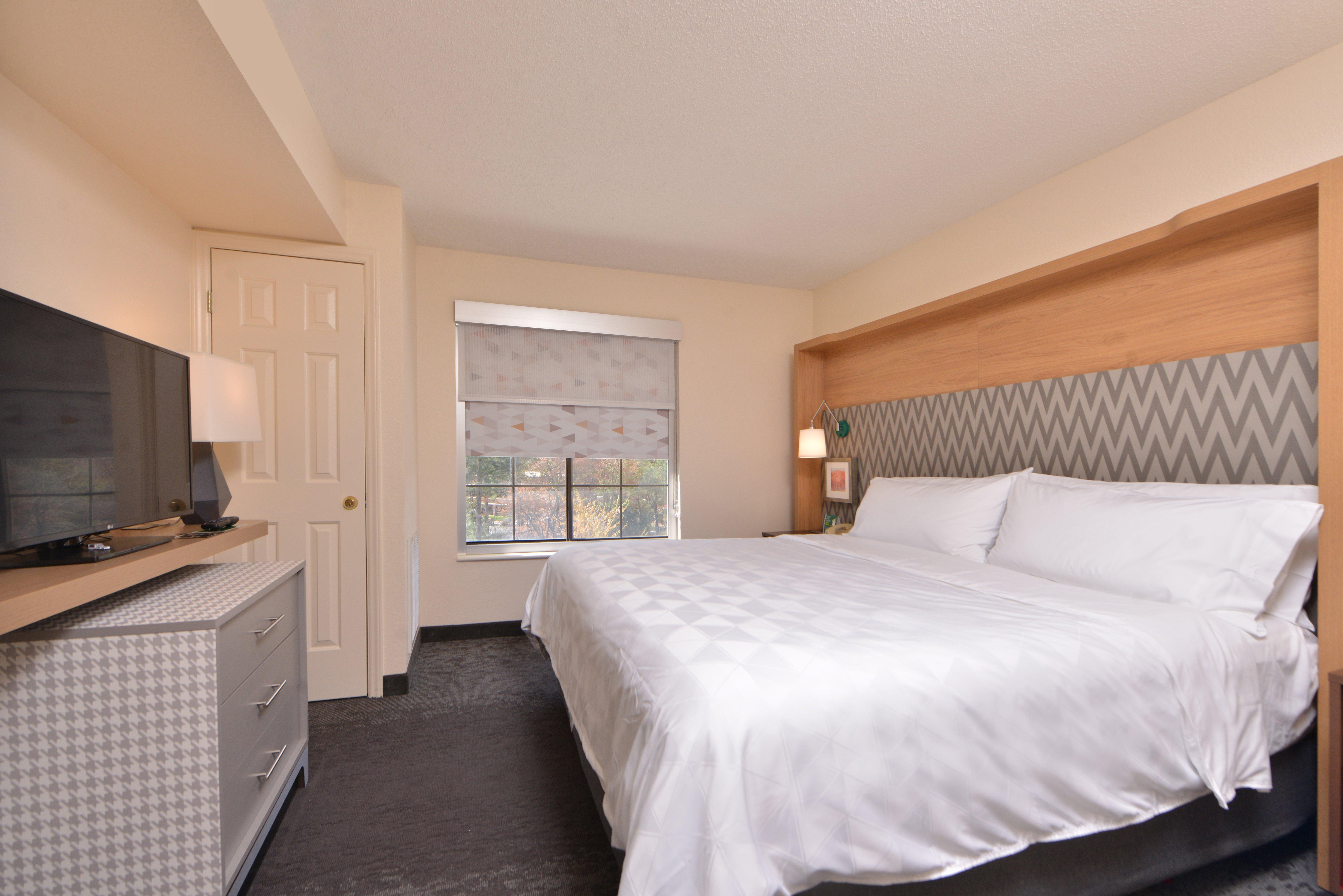 Holiday Inn & Suites Raleigh Cary By Ihg Esterno foto