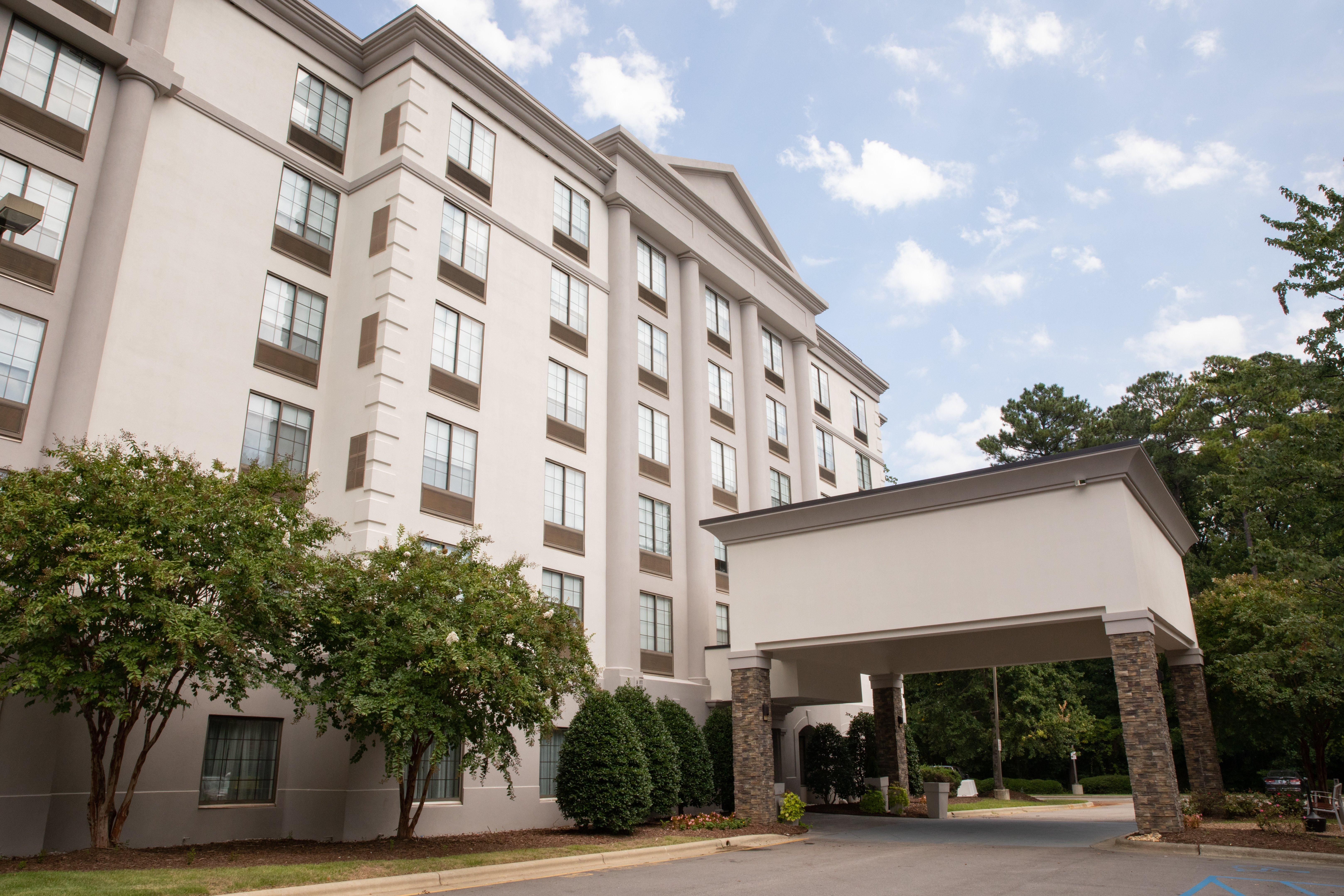 Holiday Inn & Suites Raleigh Cary By Ihg Esterno foto
