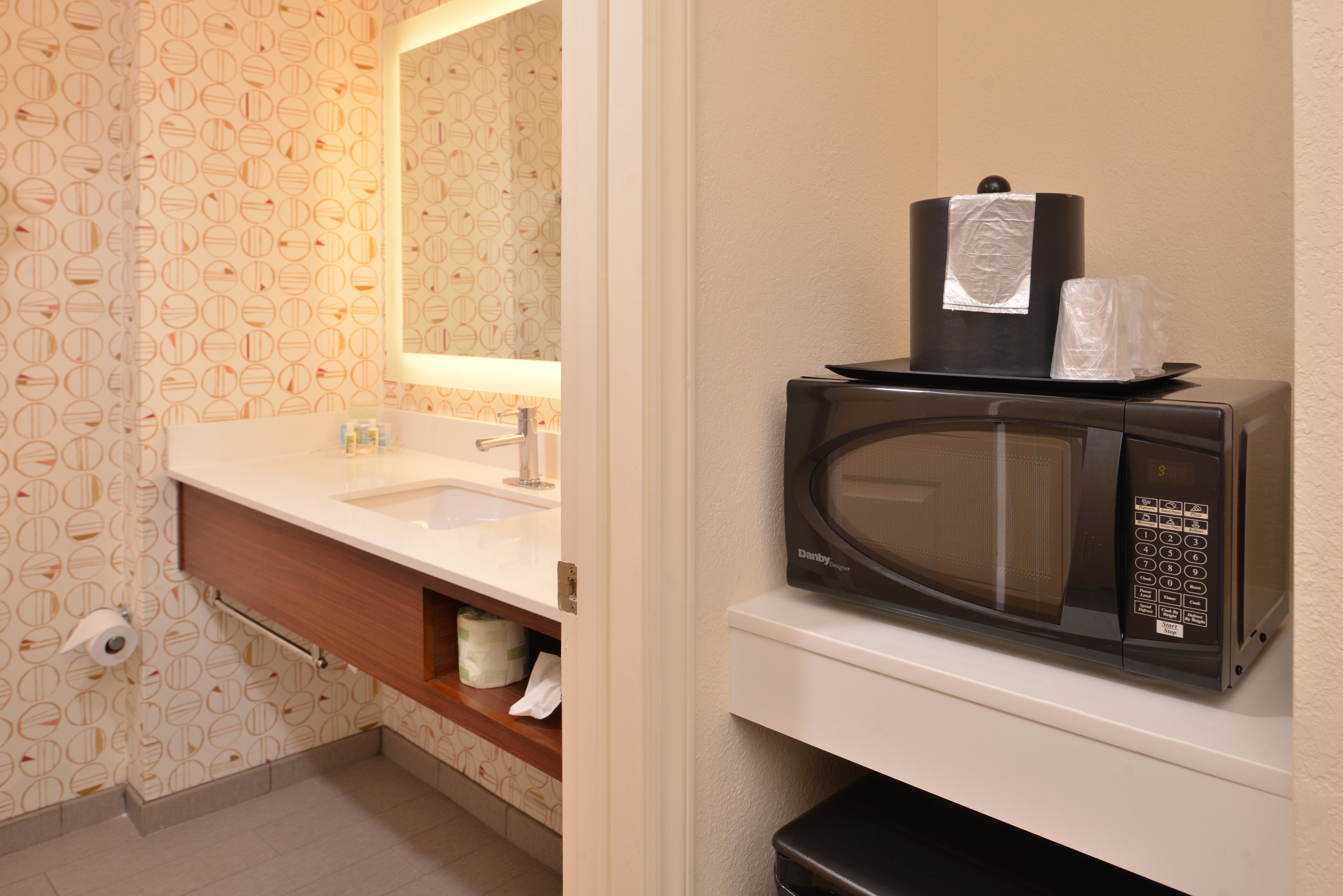 Holiday Inn & Suites Raleigh Cary By Ihg Esterno foto