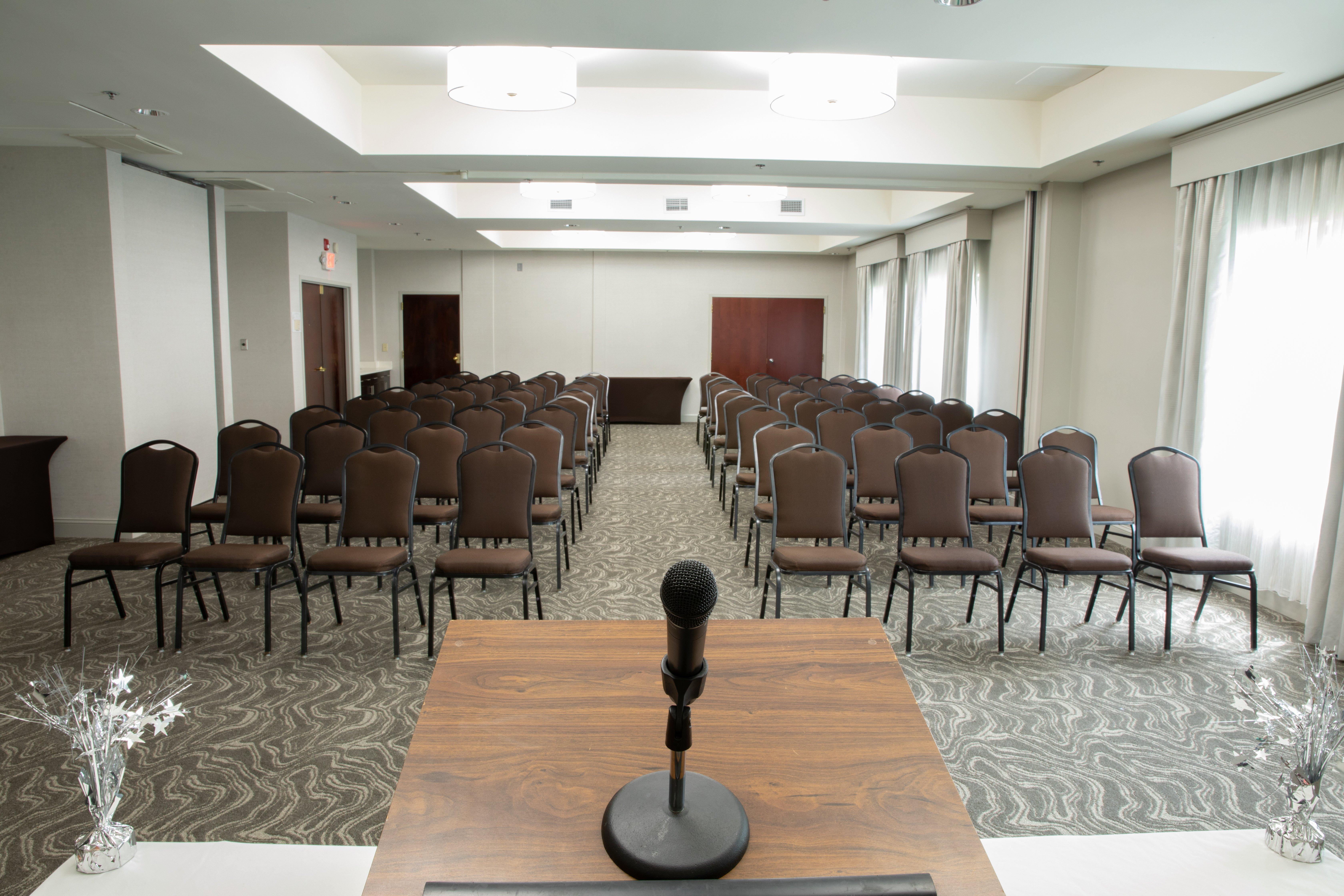 Holiday Inn & Suites Raleigh Cary By Ihg Esterno foto