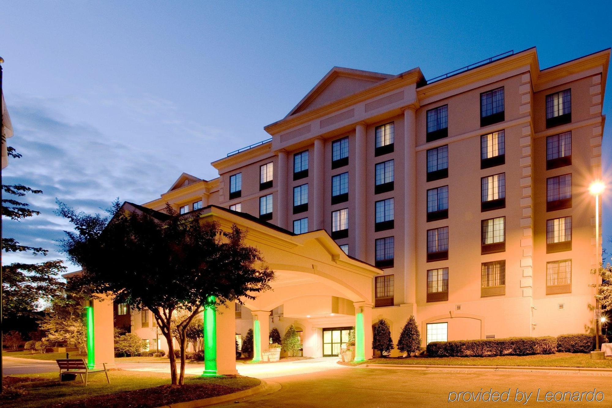 Holiday Inn & Suites Raleigh Cary By Ihg Esterno foto