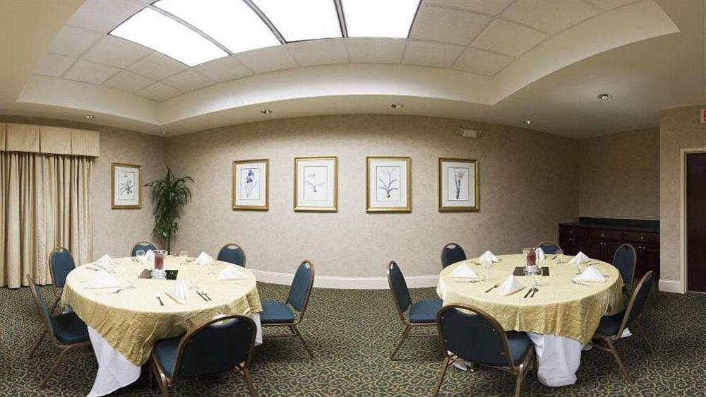 Holiday Inn & Suites Raleigh Cary By Ihg Esterno foto