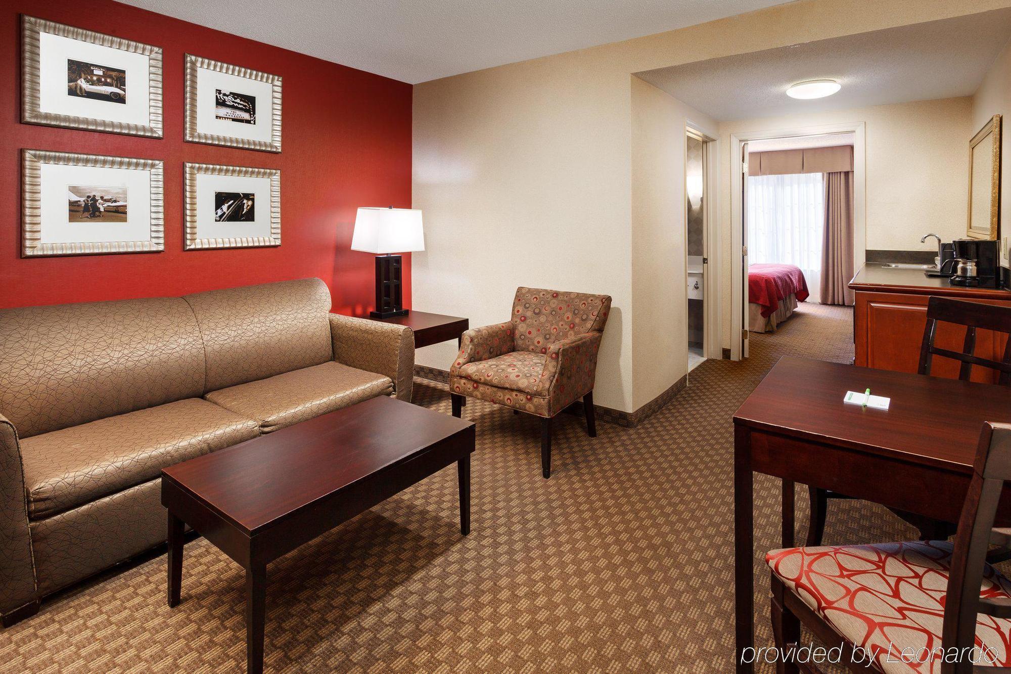 Holiday Inn & Suites Raleigh Cary By Ihg Esterno foto