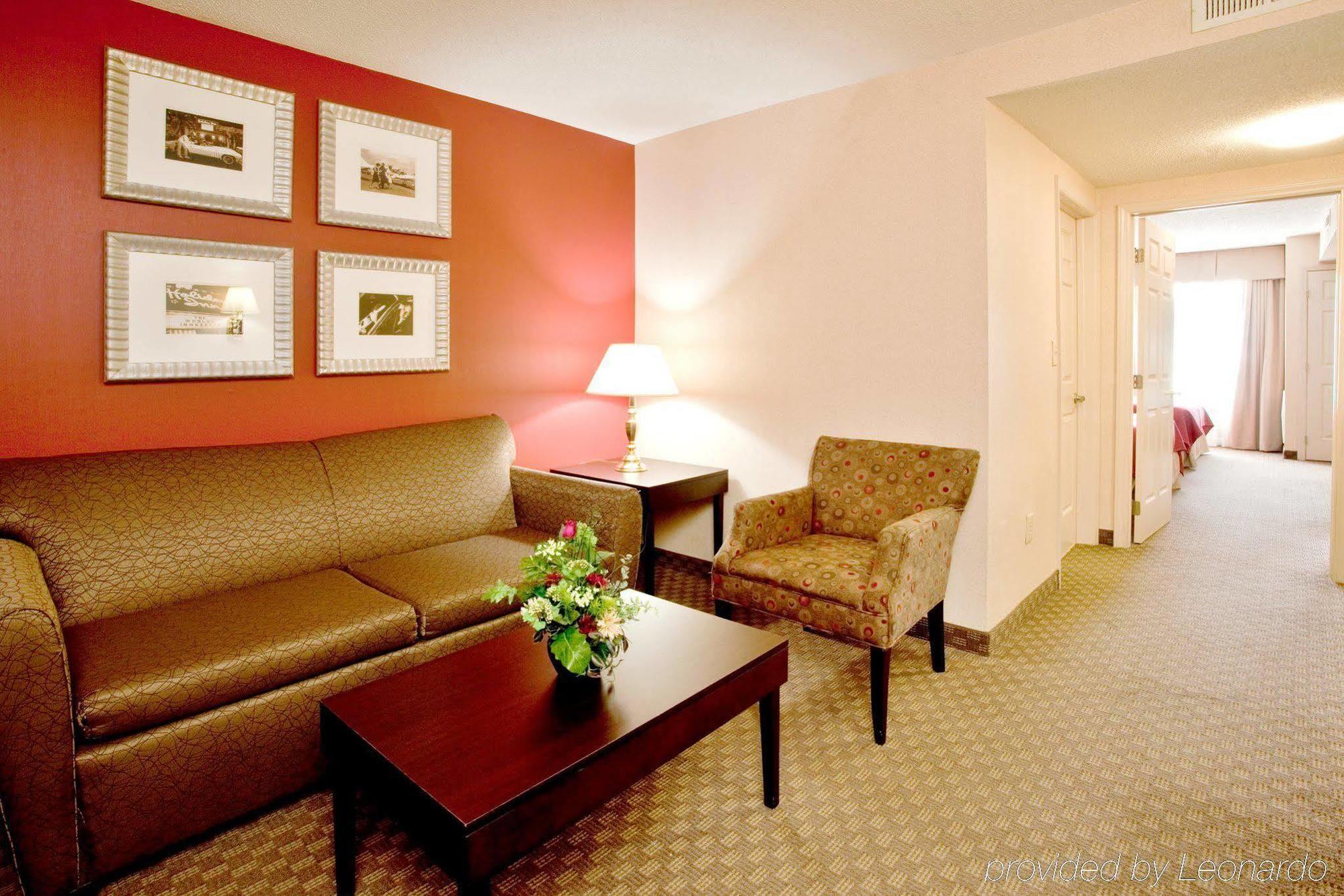 Holiday Inn & Suites Raleigh Cary By Ihg Esterno foto